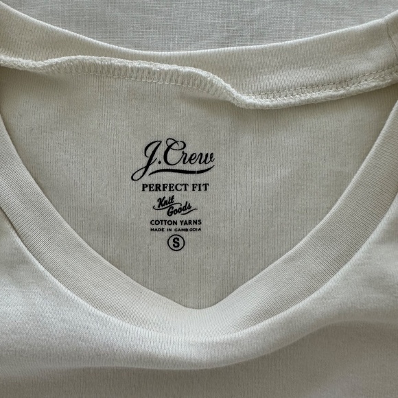J Crew Women’s Ivory Perfect Fit Long Sleeve Crewneck T—Shirt - Picture 4 of 5